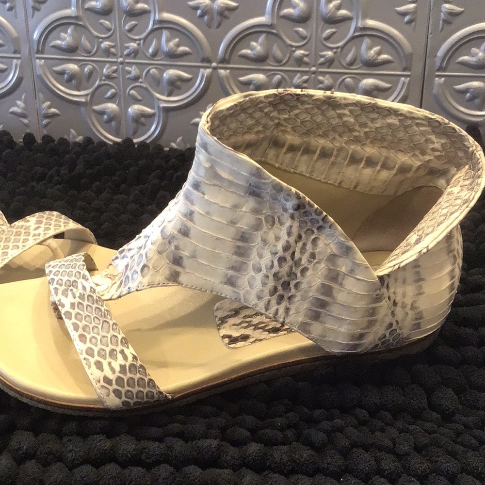 Donald J Pliner Python Reptile Bootie Sandals Siz… - image 4